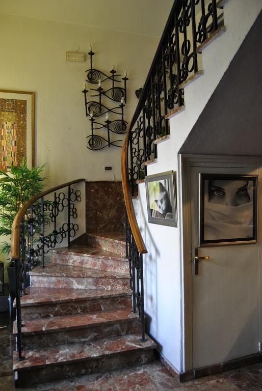 Hotel Pedro Torres Cuenca  Bagian luar foto