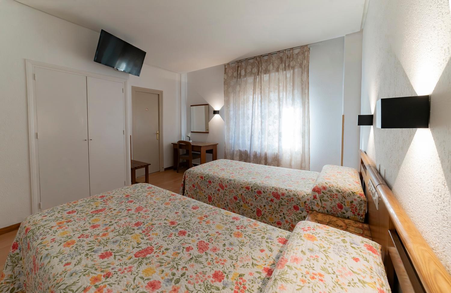 Hotel Pedro Torres Cuenca  Bagian luar foto