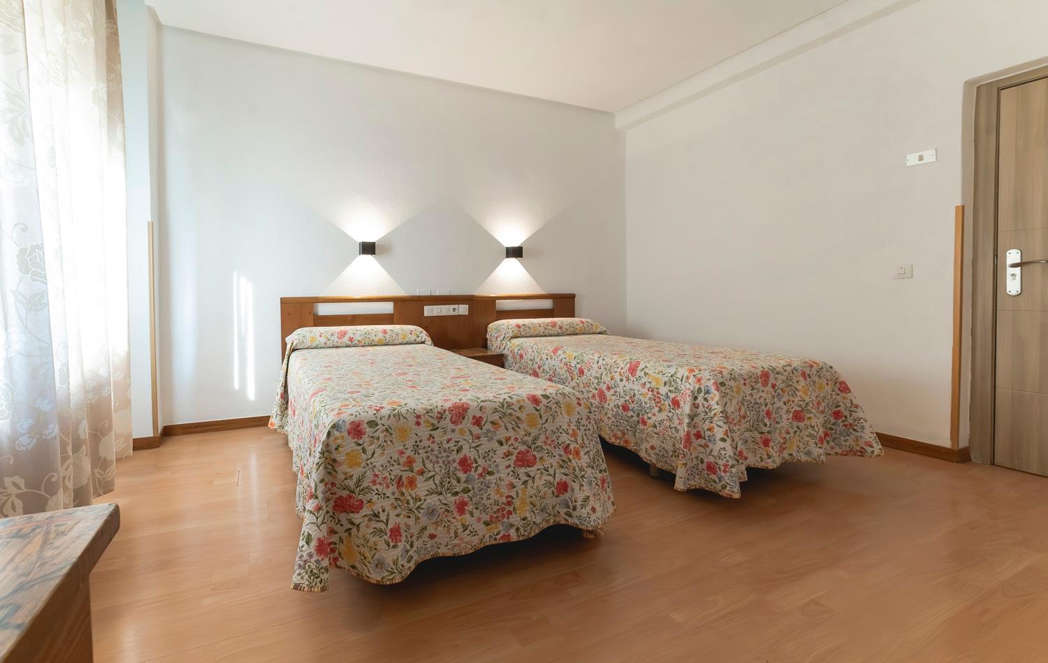 Hotel Pedro Torres Cuenca  Bagian luar foto