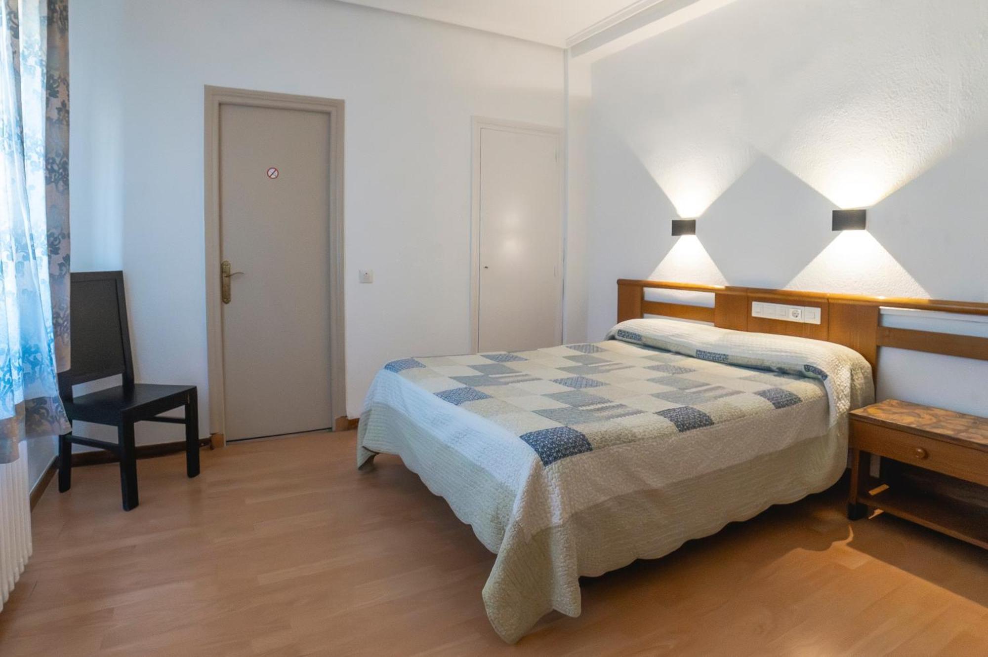 Hotel Pedro Torres Cuenca  Bagian luar foto