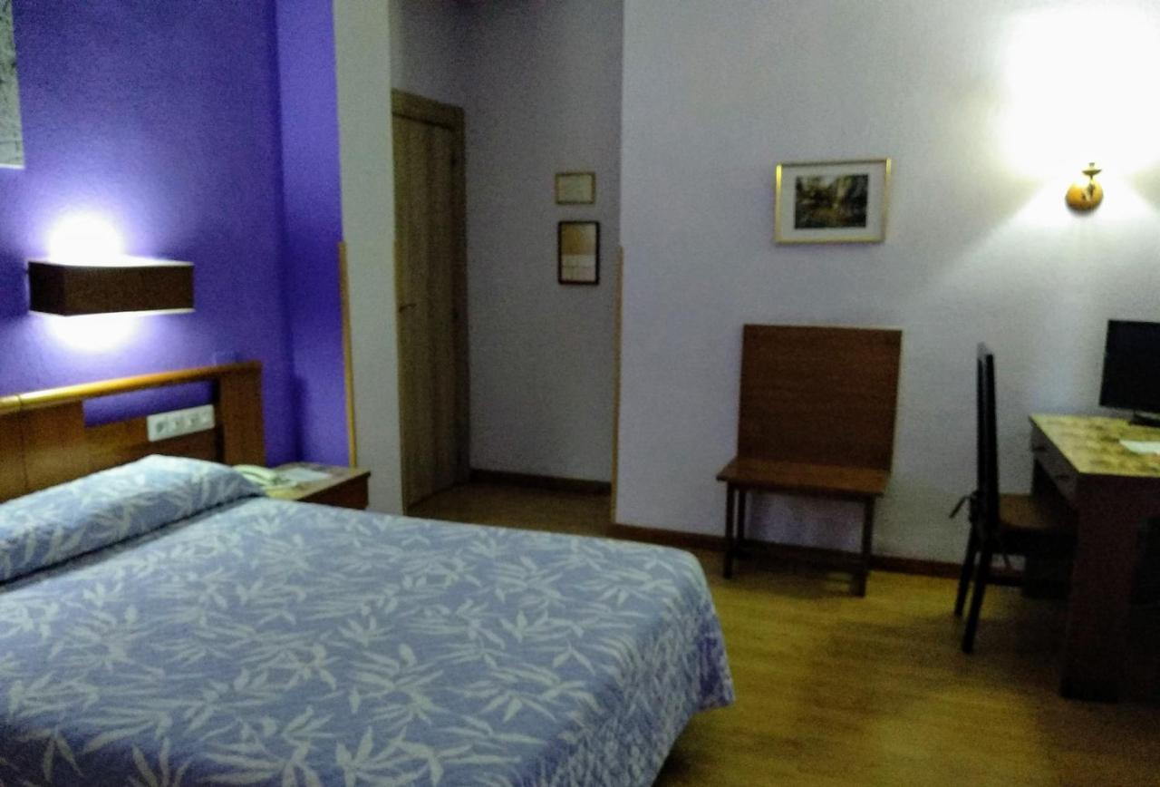 Hotel Pedro Torres Cuenca  Bagian luar foto