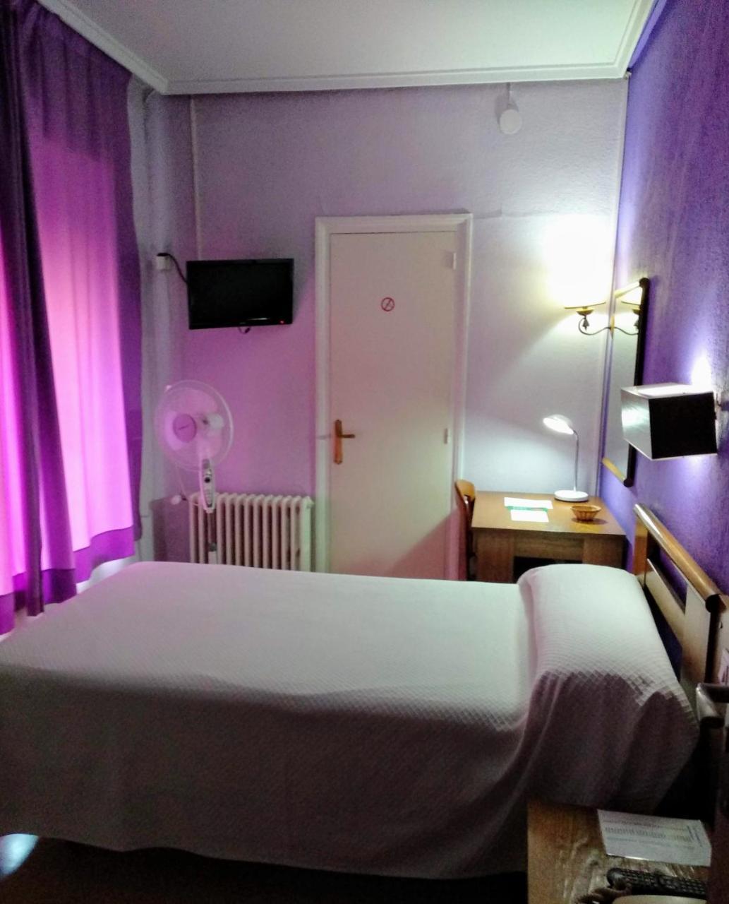 Hotel Pedro Torres Cuenca  Bagian luar foto