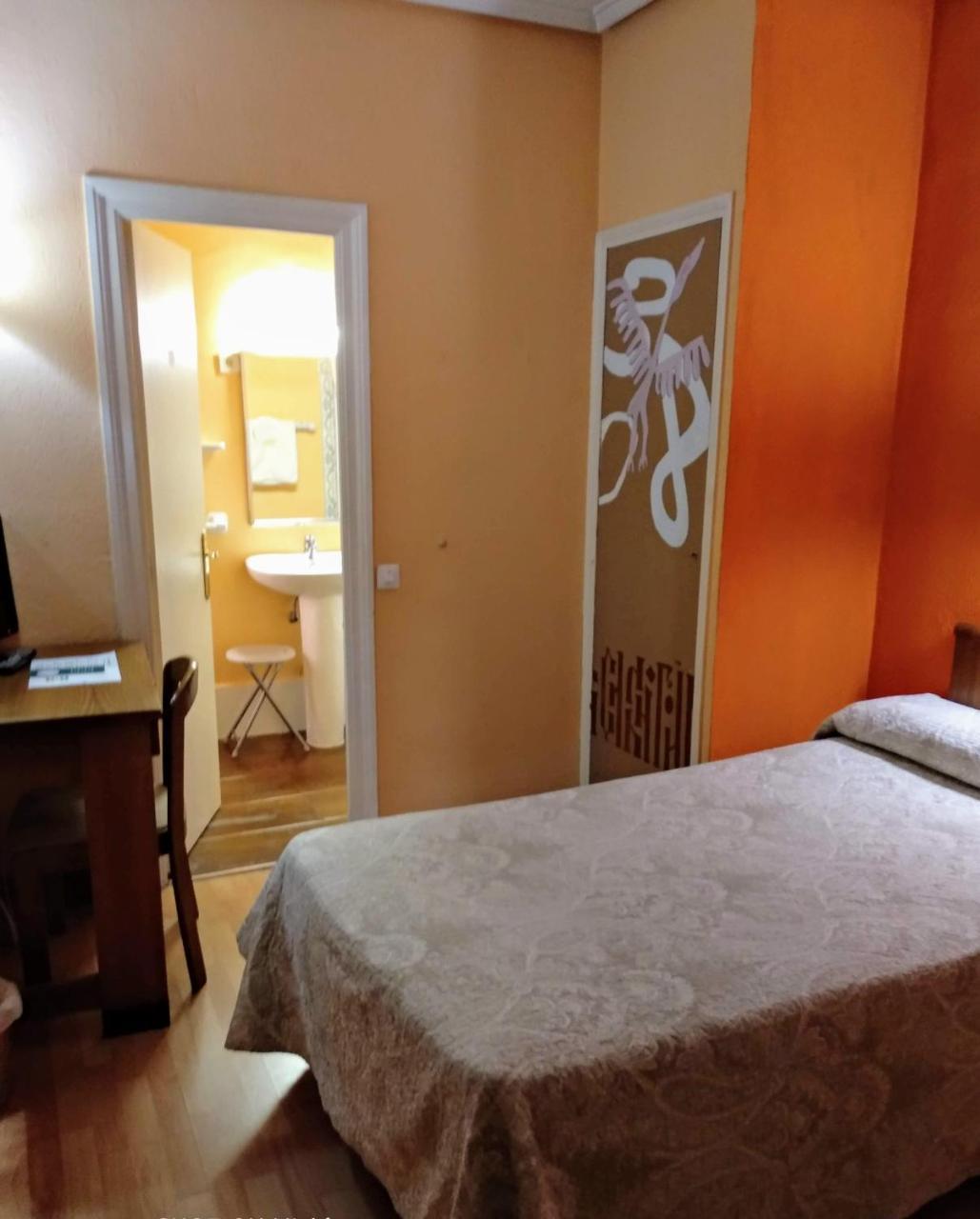 Hotel Pedro Torres Cuenca  Bagian luar foto
