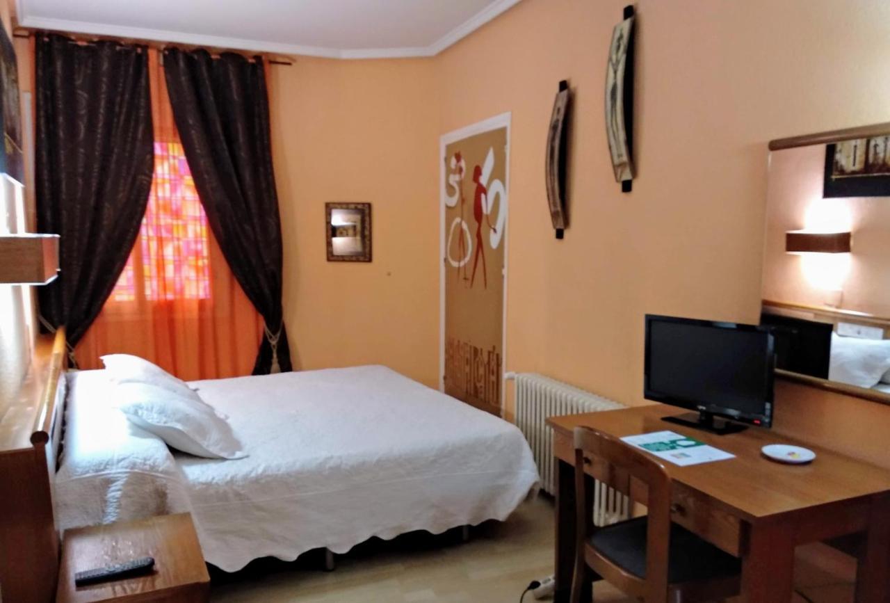 Hotel Pedro Torres Cuenca  Bagian luar foto